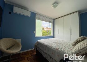 Apartamento à venda com 61m², 3 dormitórios, no bairro Cristal em Porto Alegre