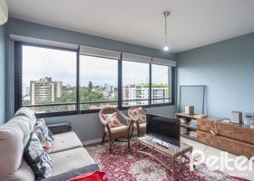 Cobertura à venda com 145m², 3 dormitórios, 1 suíte, 2 vagas, no bairro Tristeza em PORTO ALEGRE