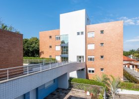 Apartamento à venda com 82m², 2 dormitórios, 1 suíte, 2 vagas, no bairro Ipanema em PORTO ALEGRE