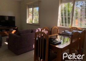 Casa em Condomínio à venda com 150m², 4 dormitórios, 1 suíte, 2 vagas, no bairro Cristal em Porto Alegre