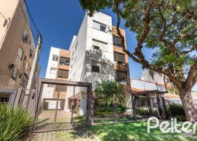 Apartamento à venda com 61m², 2 dormitórios, 1 suíte, 1 vaga, no bairro Cristal em Porto Alegre