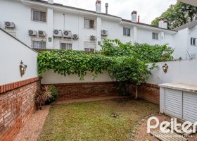 Casa em Condomínio à venda com 204m², 3 dormitórios, 1 suíte, 2 vagas, no bairro Jardim Isabel em Porto Alegre