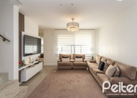 Casa em Condomínio à venda com 162m², 4 dormitórios, 2 suítes, 2 vagas, no bairro Vila Nova em PORTO ALEGRE