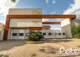 Casa em Condomínio à venda com 162m², 4 dormitórios, 2 suítes, 2 vagas, no bairro Vila Nova em PORTO ALEGRE