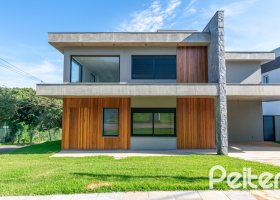 Casa em Condomínio à venda com 357m², 3 dormitórios, 3 suítes, no bairro Alphaville em PORTO ALEGRE