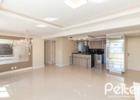 Apartamento à venda com 90m², 3 dormitórios, 1 suíte, 2 vagas, no bairro Tristeza em PORTO ALEGRE