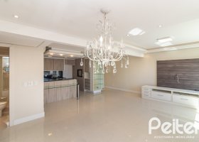 Apartamento à venda com 90m², 3 dormitórios, 1 suíte, 2 vagas, no bairro Tristeza em PORTO ALEGRE