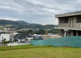 Terreno em condomínio à venda com 583m², no bairro Alphaville em PORTO ALEGRE