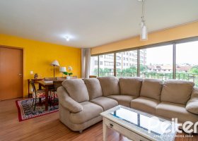 Apartamento à venda com 104m², 3 dormitórios, 1 suíte, 2 vagas, no bairro Ipanema em PORTO ALEGRE