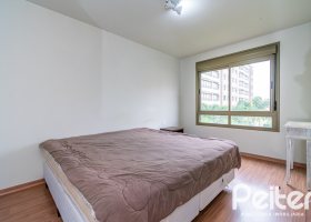 Apartamento à venda com 104m², 3 dormitórios, 1 suíte, 2 vagas, no bairro Ipanema em PORTO ALEGRE