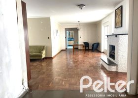 Casa à venda com 361m², 3 dormitórios, 4 vagas, no bairro Cidade Baixa em Porto Alegre