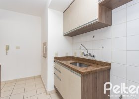 Apartamento à venda com 63m², 2 dormitórios, 1 vaga, no bairro Tristeza em PORTO ALEGRE