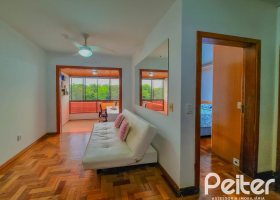 Apartamento à venda com 47m², 1 dormitório, 1 vaga, no bairro Tristeza em Porto Alegre