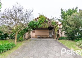 Casa em Condomínio à venda com 229m², 4 dormitórios, 1 suíte, 4 vagas, no bairro Terra Ville em PORTO ALEGRE