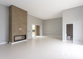 Casa em Condomínio à venda com 174m², 3 dormitórios, 3 suítes, 2 vagas, no bairro Hipica em PORTO ALEGRE