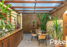 Casa em Condomínio à venda com 157m², 3 dormitórios, 1 suíte, 2 vagas, no bairro Tristeza em Porto Alegre
