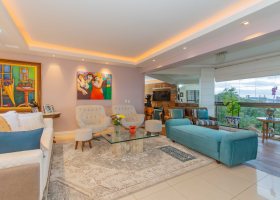 Apartamento à venda com 206m², 3 dormitórios, 3 suítes, 3 vagas, no bairro Cristal em PORTO ALEGRE