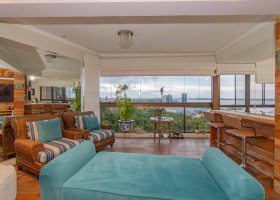 Apartamento à venda com 206m², 3 dormitórios, 3 suítes, 3 vagas, no bairro Cristal em PORTO ALEGRE