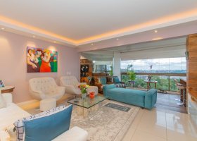 Apartamento à venda com 206m², 3 dormitórios, 3 suítes, 3 vagas, no bairro Cristal em PORTO ALEGRE