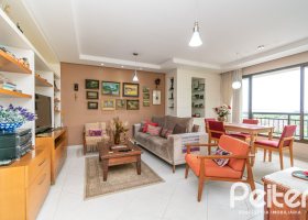Apartamento à venda com 94m², 3 dormitórios, 1 suíte, 2 vagas, no bairro Tristeza em PORTO ALEGRE