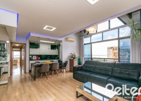 Cobertura à venda com 175m², 3 dormitórios, 1 suíte, 3 vagas, no bairro Tristeza em Porto Alegre