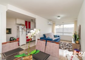 Apartamento à venda com 79m², 3 dormitórios, 1 suíte, 1 vaga, no bairro Cidade Baixa em Porto Alegre