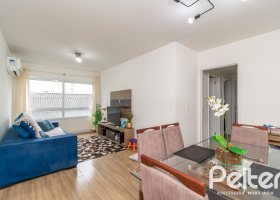 Apartamento à venda com 79m², 3 dormitórios, 1 suíte, 1 vaga, no bairro Cidade Baixa em Porto Alegre
