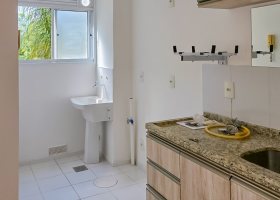 Apartamento à venda com 45m², 2 dormitórios, 1 vaga, no bairro Ipanema em PORTO ALEGRE