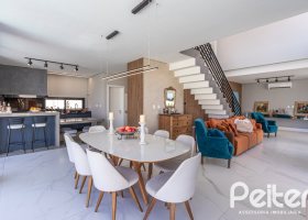 Casa em Condomínio à venda com 263m², 4 dormitórios, 4 suítes, 2 vagas, no bairro Alphaville em PORTO ALEGRE