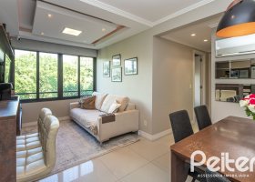 Apartamento à venda com 55m², 2 dormitórios, 1 suíte, 1 vaga, no bairro Tristeza em PORTO ALEGRE