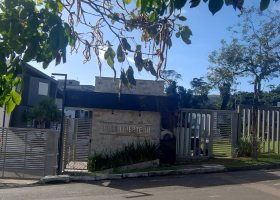 Terreno em condomínio à venda, no bairro Vila Nova em Porto Alegre