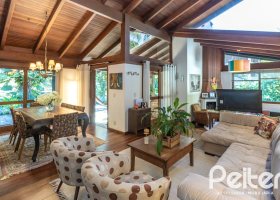 Casa em Condomínio à venda com 282m², 3 dormitórios, 1 suíte, 3 vagas, no bairro Cavalhada em PORTO ALEGRE