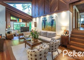 Casa em Condomínio à venda com 282m², 3 dormitórios, 1 suíte, 3 vagas, no bairro Cavalhada em PORTO ALEGRE