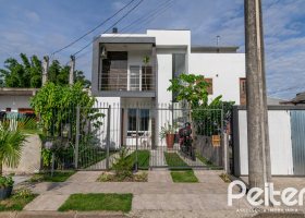 Casa à venda com 108m², 3 dormitórios, 2 suítes, 1 vaga, no bairro Hípica em Porto Alegre
