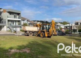 Terreno em condomínio à venda com 276m², no bairro Vila Nova em Porto Alegre