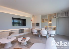 Apartamento à venda com 127m², 3 dormitórios, 3 suítes, 2 vagas, no bairro Golden Lake em Porto Alegre