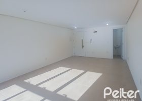 Comercial à venda com 31m², 1 vaga, no bairro Tristeza em Porto Alegre