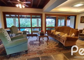 Casa em Condomínio à venda com 299m², 3 dormitórios, 1 suíte, 4 vagas, no bairro Cavalhada em PORTO ALEGRE