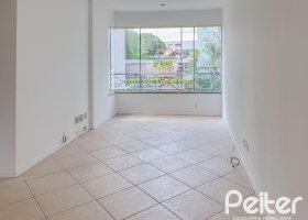 Apartamento à venda com 55m², 2 dormitórios, 1 vaga, no bairro Cristal em Porto Alegre