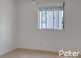 Apartamento à venda com 55m², 2 dormitórios, 1 vaga, no bairro Cristal em Porto Alegre