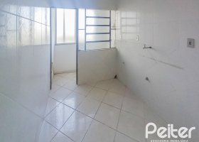 Apartamento à venda com 61m², 2 dormitórios, 1 vaga, no bairro Cristal em Porto Alegre