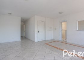 Apartamento à venda com 85m², 2 dormitórios, 1 suíte, 1 vaga, no bairro Ipanema em Porto Alegre