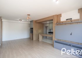 Apartamento à venda com 94m², 3 dormitórios, 1 suíte, 2 vagas, no bairro Ipanema em Porto Alegre