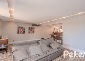Casa em Condomínio à venda com 404m², 3 dormitórios, 1 suíte, 2 vagas, no bairro Cristal em PORTO ALEGRE