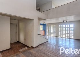Casa em Condomínio à venda com 201m², 3 dormitórios, 1 suíte, 2 vagas, no bairro Tristeza em PORTO ALEGRE