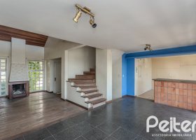 Casa em Condomínio à venda com 201m², 3 dormitórios, 1 suíte, 2 vagas, no bairro Tristeza em PORTO ALEGRE