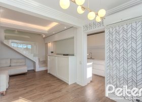 Cobertura à venda com 172m², 3 dormitórios, 1 suíte, 2 vagas, no bairro Tristeza em PORTO ALEGRE