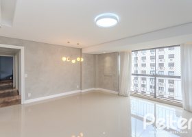 Apartamento à venda com 98m², 2 dormitórios, 1 suíte, 2 vagas, no bairro Tristeza em PORTO ALEGRE