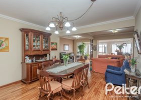 Apartamento à venda com 136m², 3 dormitórios, 1 suíte, 2 vagas, no bairro Tristeza em PORTO ALEGRE