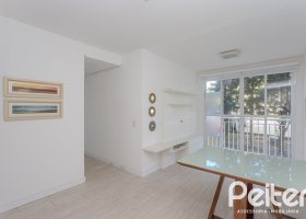 Apartamento à venda com 57m², 2 dormitórios, 1 suíte, 1 vaga, no bairro Vila Nova em PORTO ALEGRE